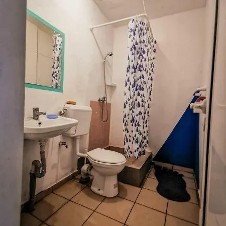 Hostal Breeze